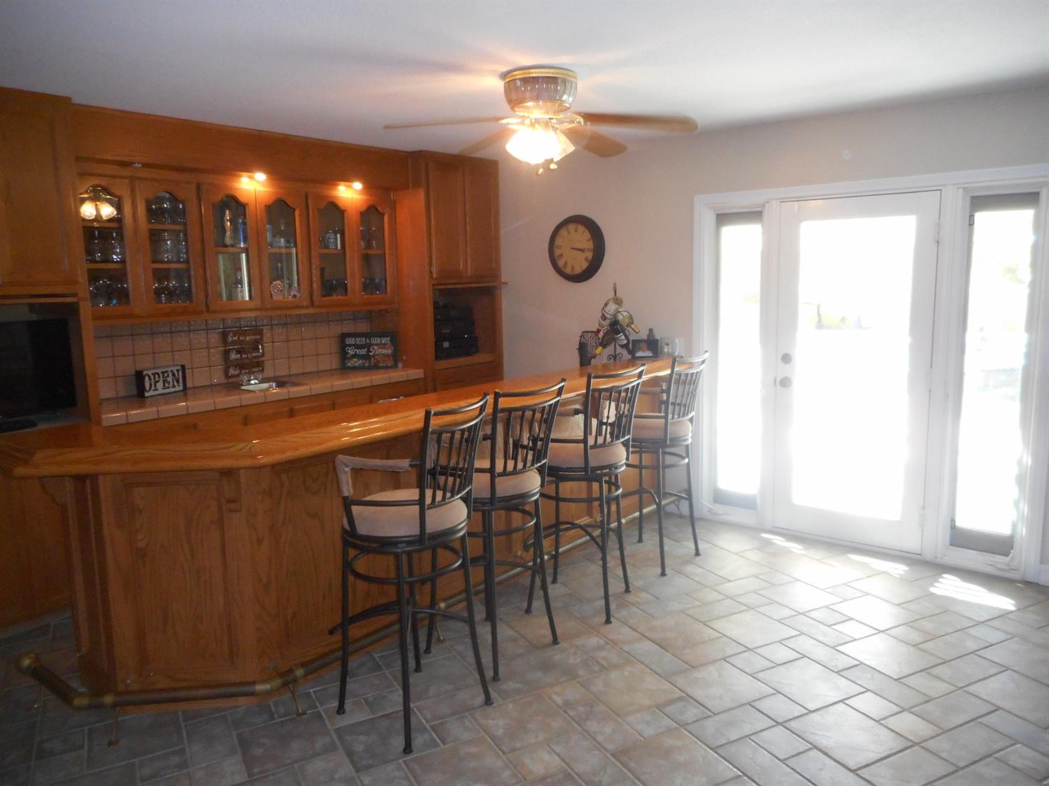 Undisclosed, Apple Valley, CA 92307 photo 12