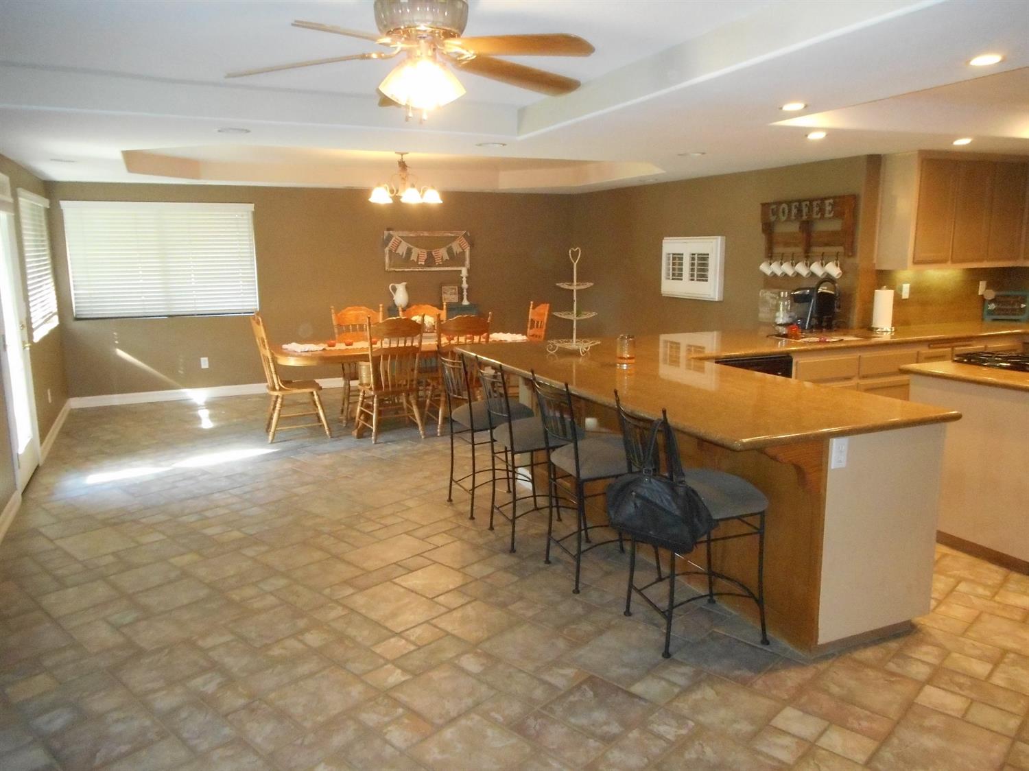 Undisclosed, Apple Valley, CA 92307 photo 9
