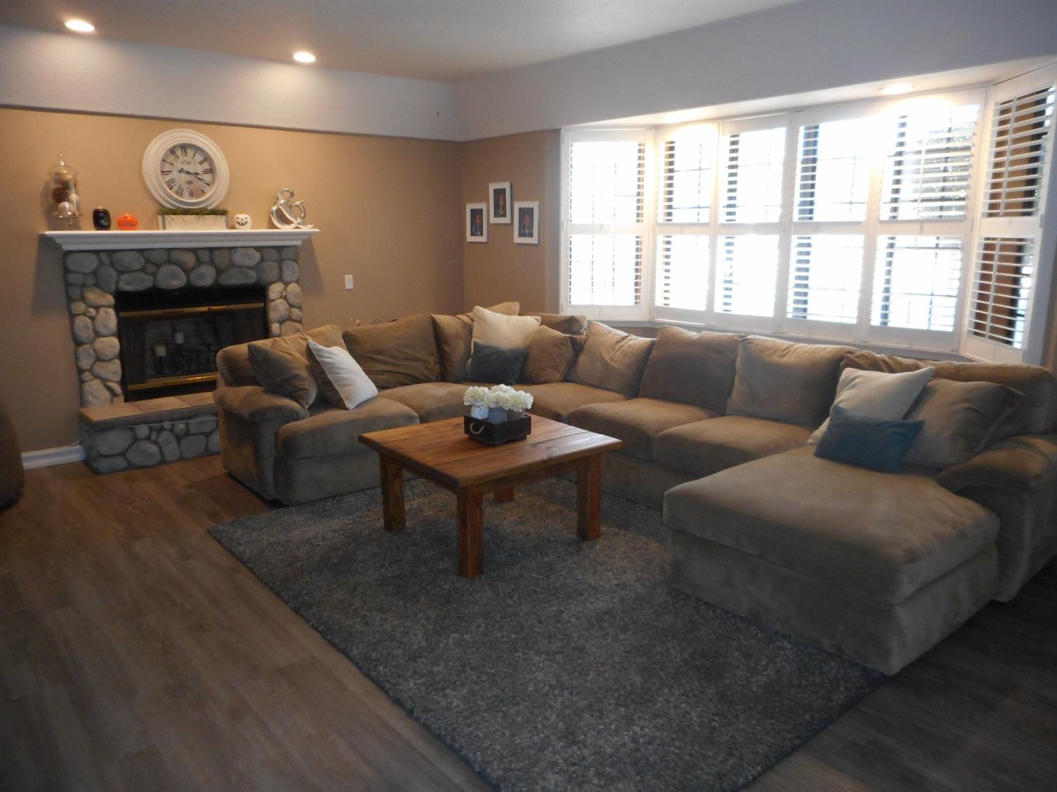 Undisclosed, Apple Valley, CA 92307 photo 13