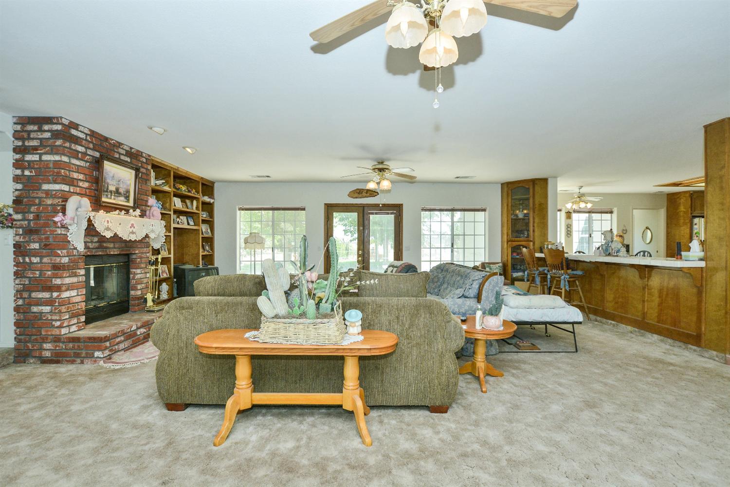 10601 Riverview Ave, Hesperia, CA 92345 photo 4