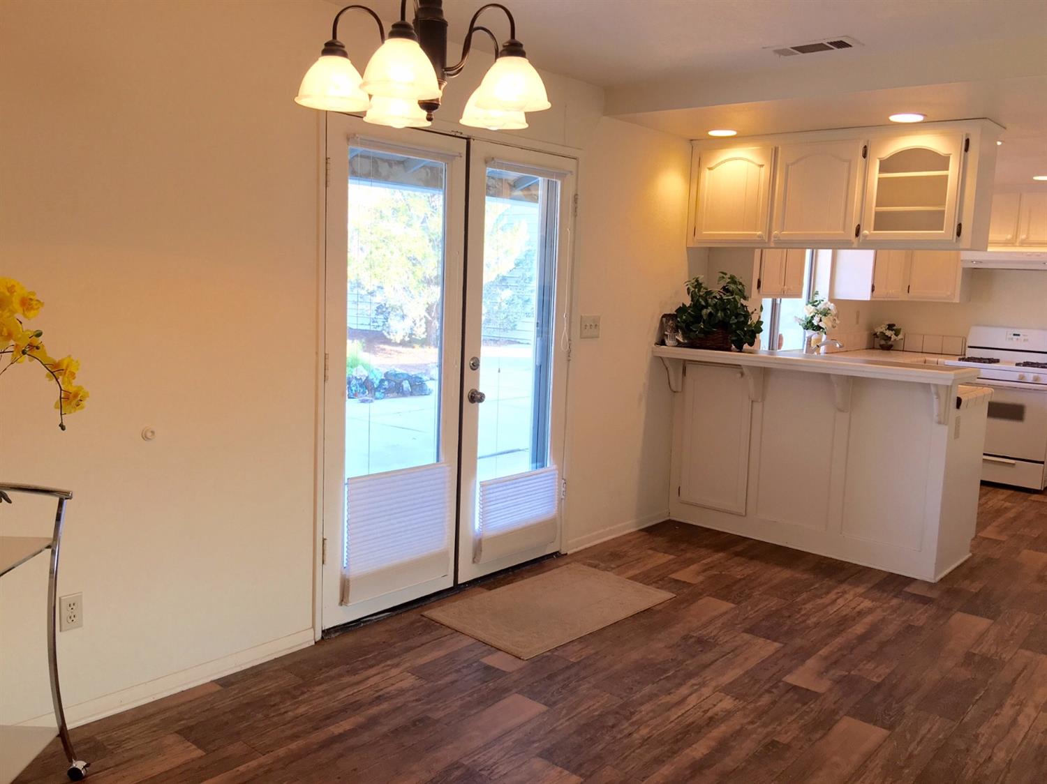 15201 Ramona Rd, Apple Valley, CA 92307 photo 8
