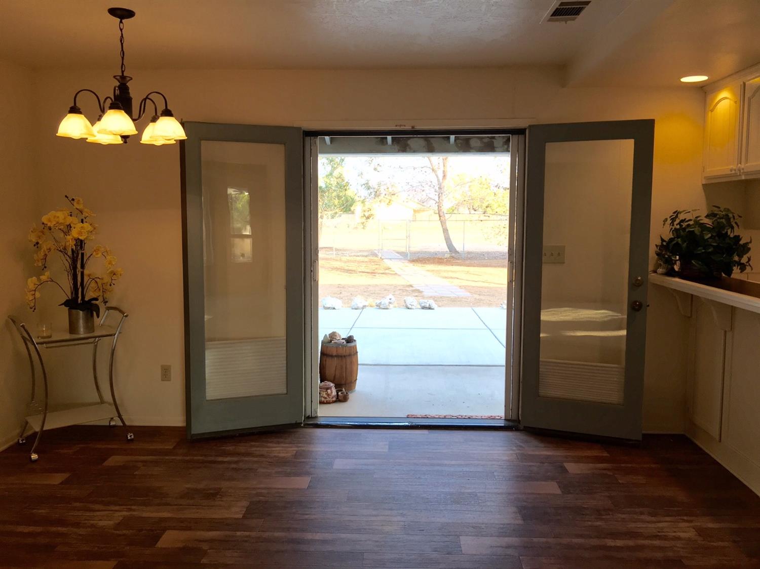15201 Ramona Rd, Apple Valley, CA 92307 photo 7