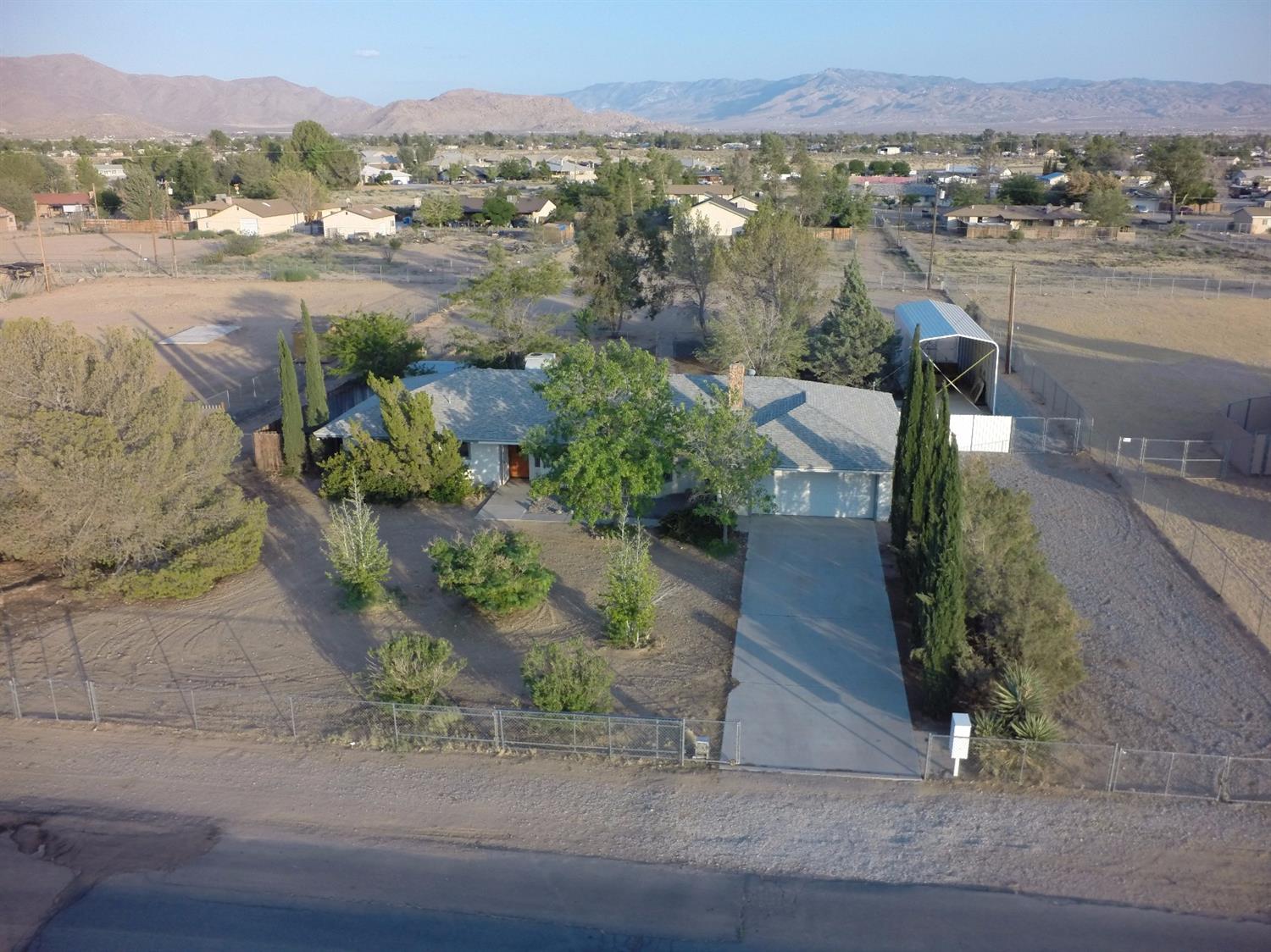 15201 Ramona Rd, Apple Valley, CA 92307 photo 1