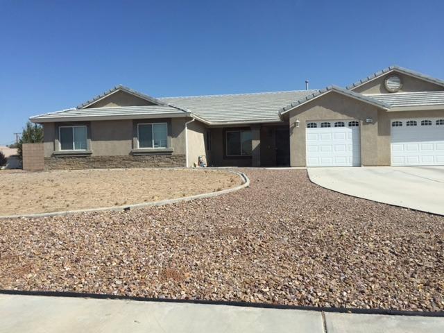 21156 Cabernet Ln, Apple Valley, CA 92308 photo 1