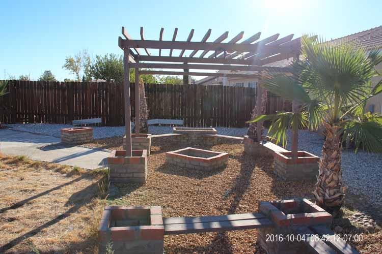 10814 Villa St, Adelanto, CA 92301 photo 9