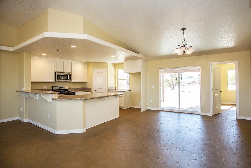 18449 Willow St, Hesperia, CA 92345 photo 14