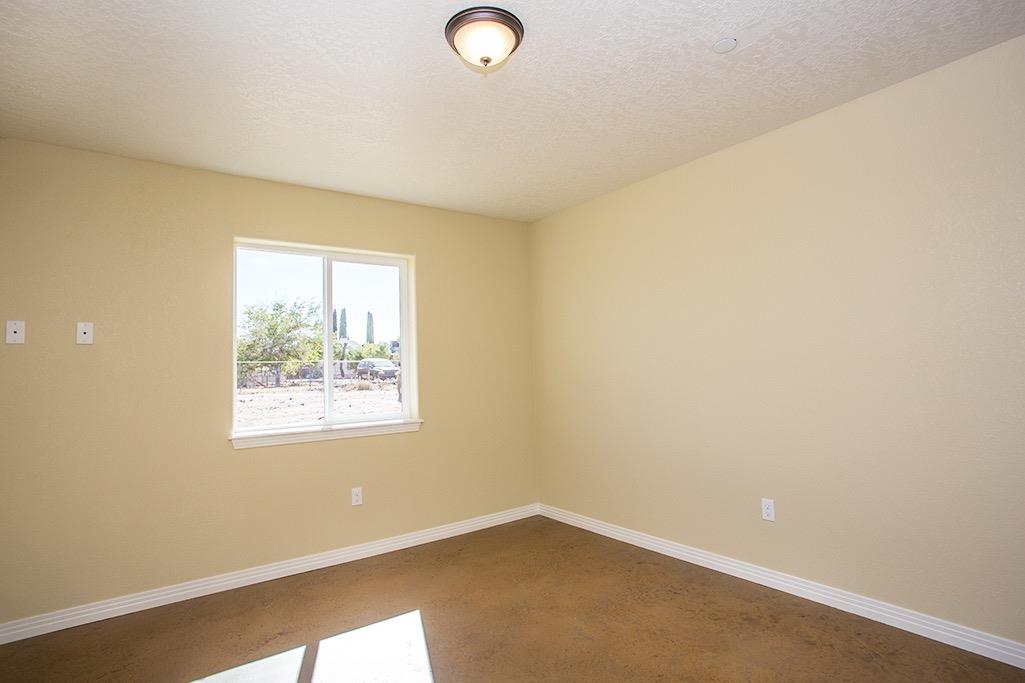 18449 Willow St, Hesperia, CA 92345 photo 31