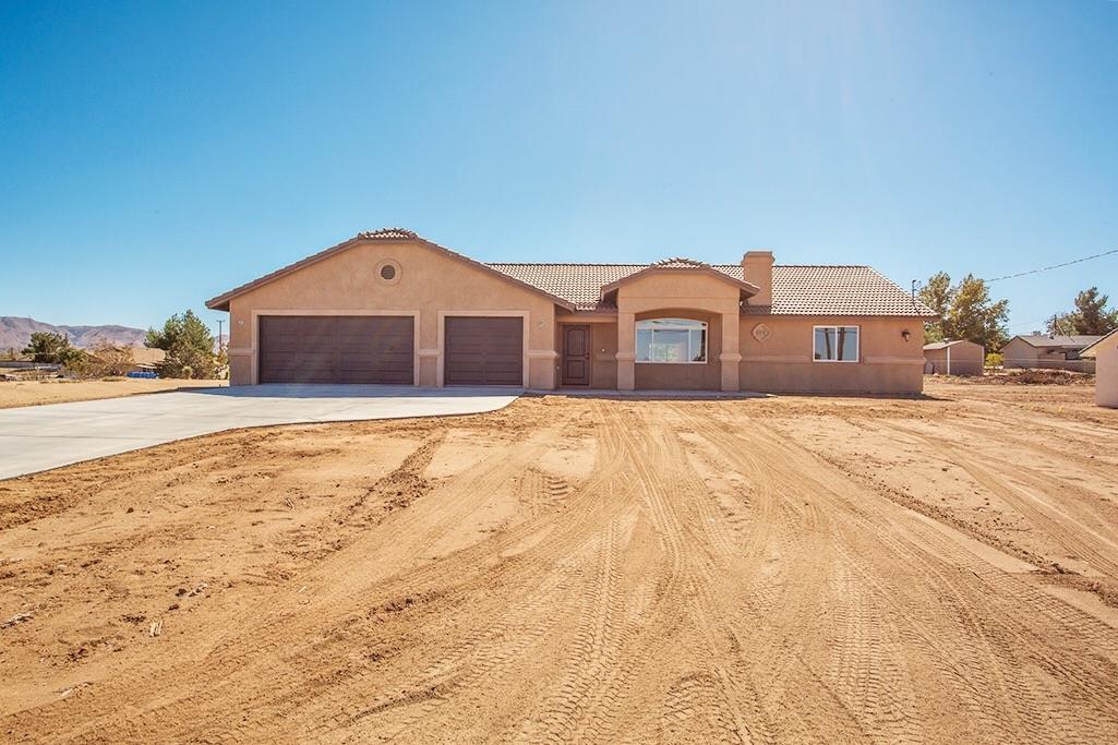 18449 Willow St, Hesperia, CA 92345 photo 1
