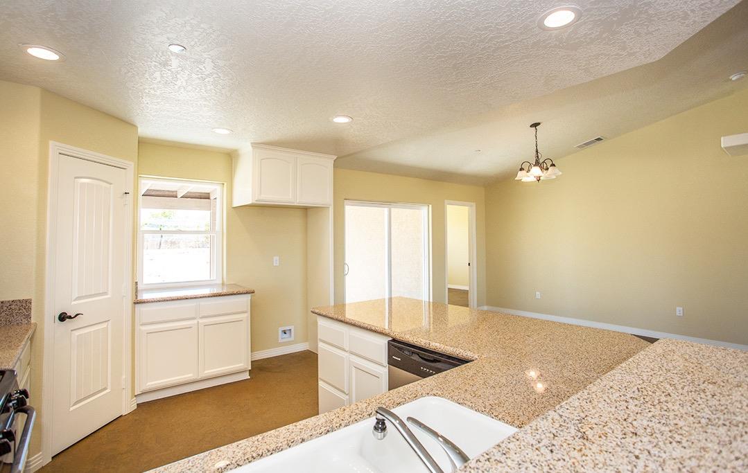 18449 Willow St, Hesperia, CA 92345 photo 19