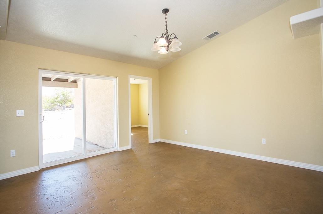 18449 Willow St, Hesperia, CA 92345 photo 15