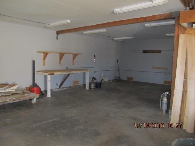 17061 Catalpa St, Hesperia, CA 92345 photo 28
