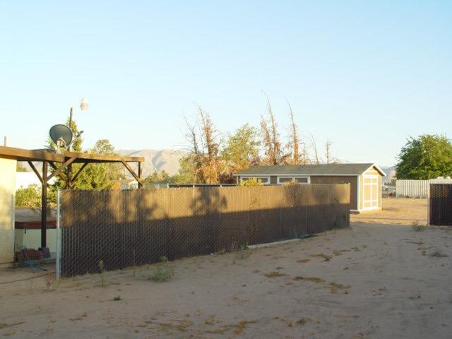 17735 Linden St, Hesperia, CA 92345 photo 20