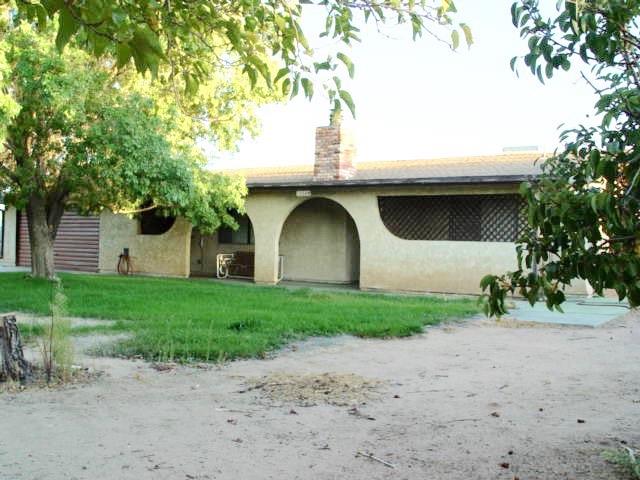 17735 Linden St, Hesperia, CA 92345 photo 4