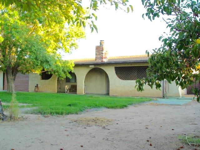 17735 Linden St, Hesperia, CA 92345 photo 3