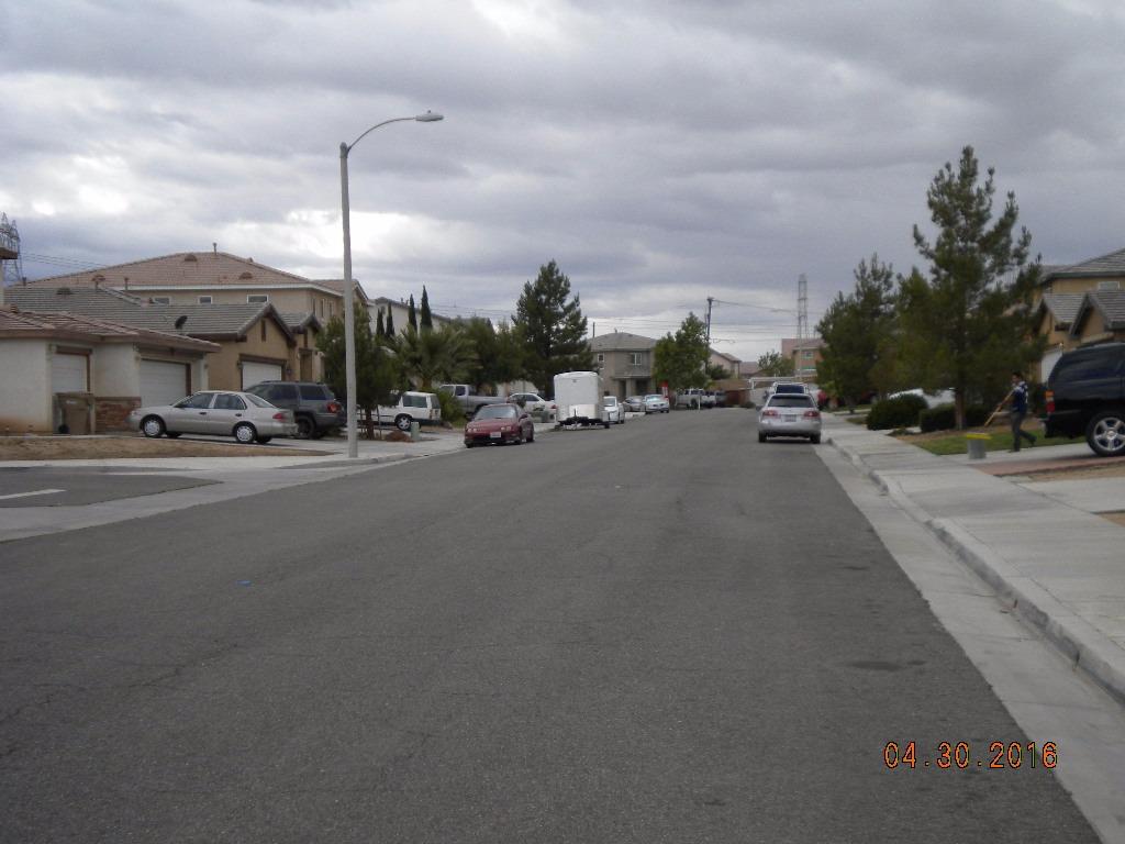 14201 Blackstone St, Hesperia, CA 92345 photo 3