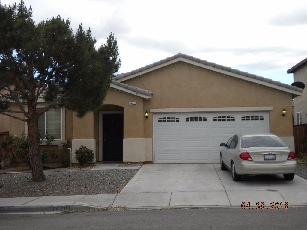14201 Blackstone St, Hesperia, CA 92345 photo 1