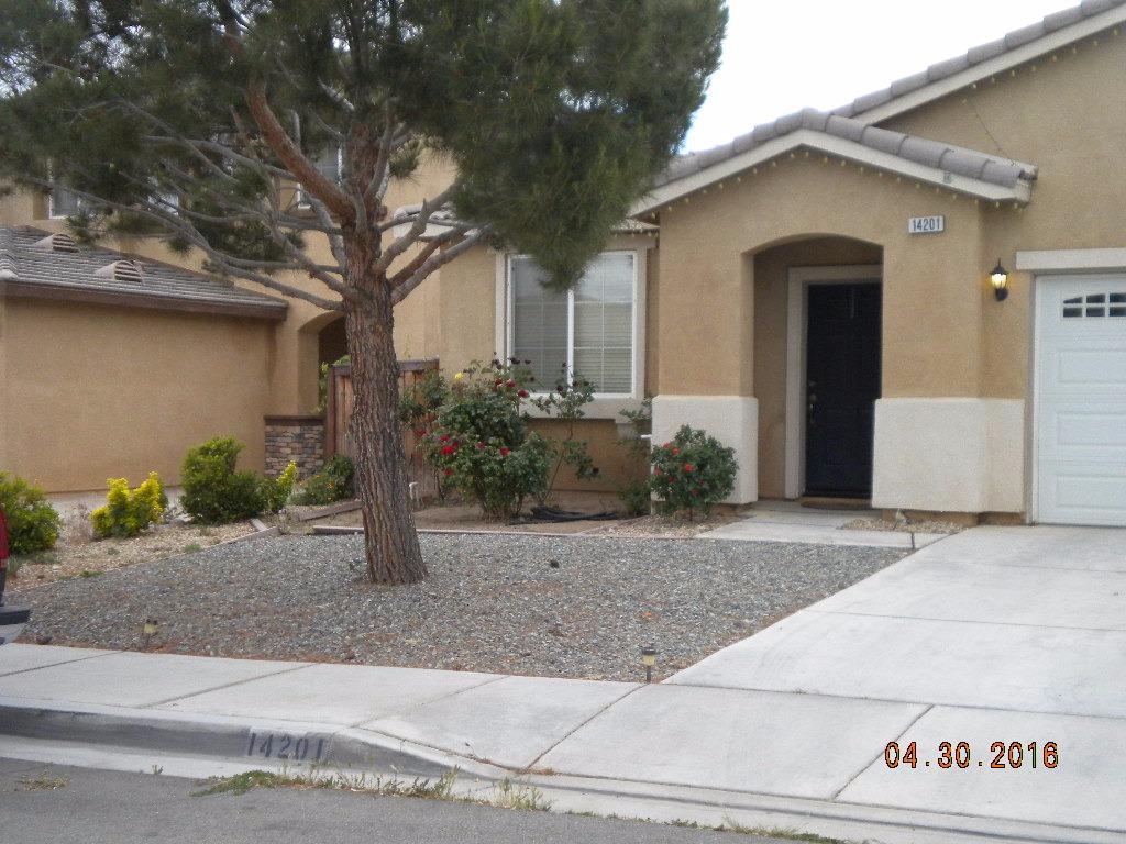 14201 Blackstone St, Hesperia, CA 92345 photo 5