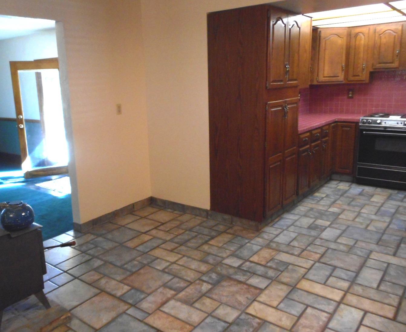 8202 Pismo Ave, Hesperia, CA 92345 photo 9