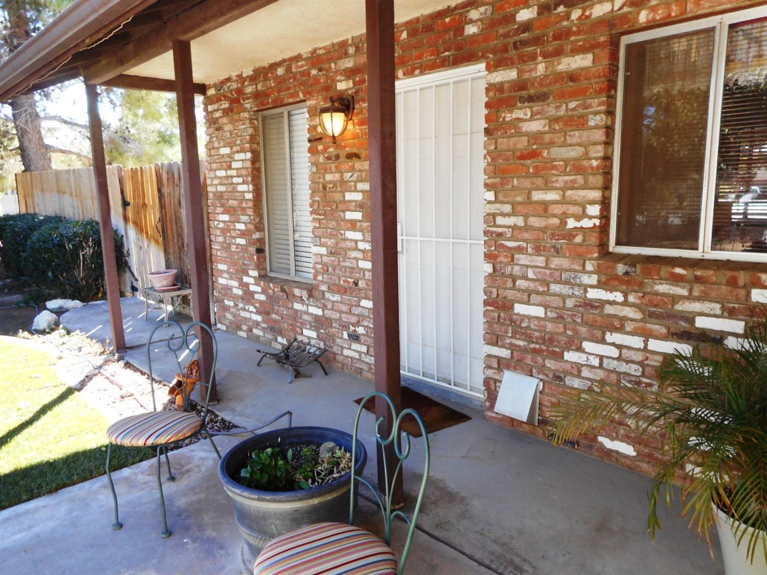 8202 Pismo Ave, Hesperia, CA 92345 photo 3