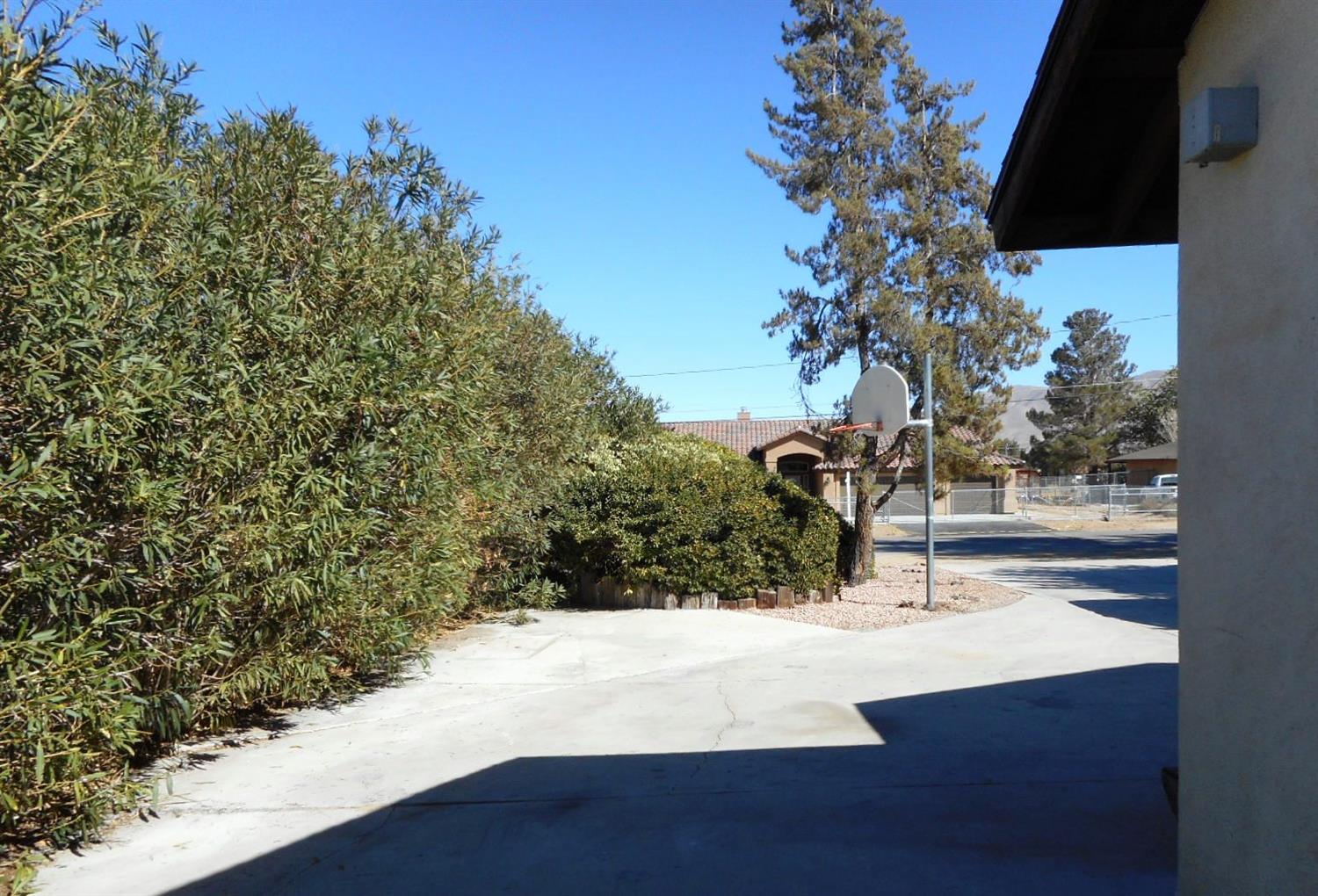 8202 Pismo Ave, Hesperia, CA 92345 photo 57