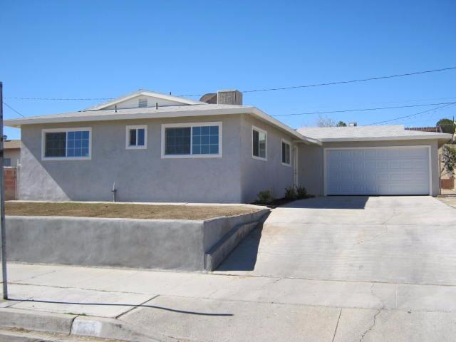 720 Yucca Ave, Barstow, CA 92311 photo 1