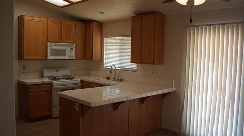 14975 Quivero Rd, Apple Valley, CA 92307 photo 6