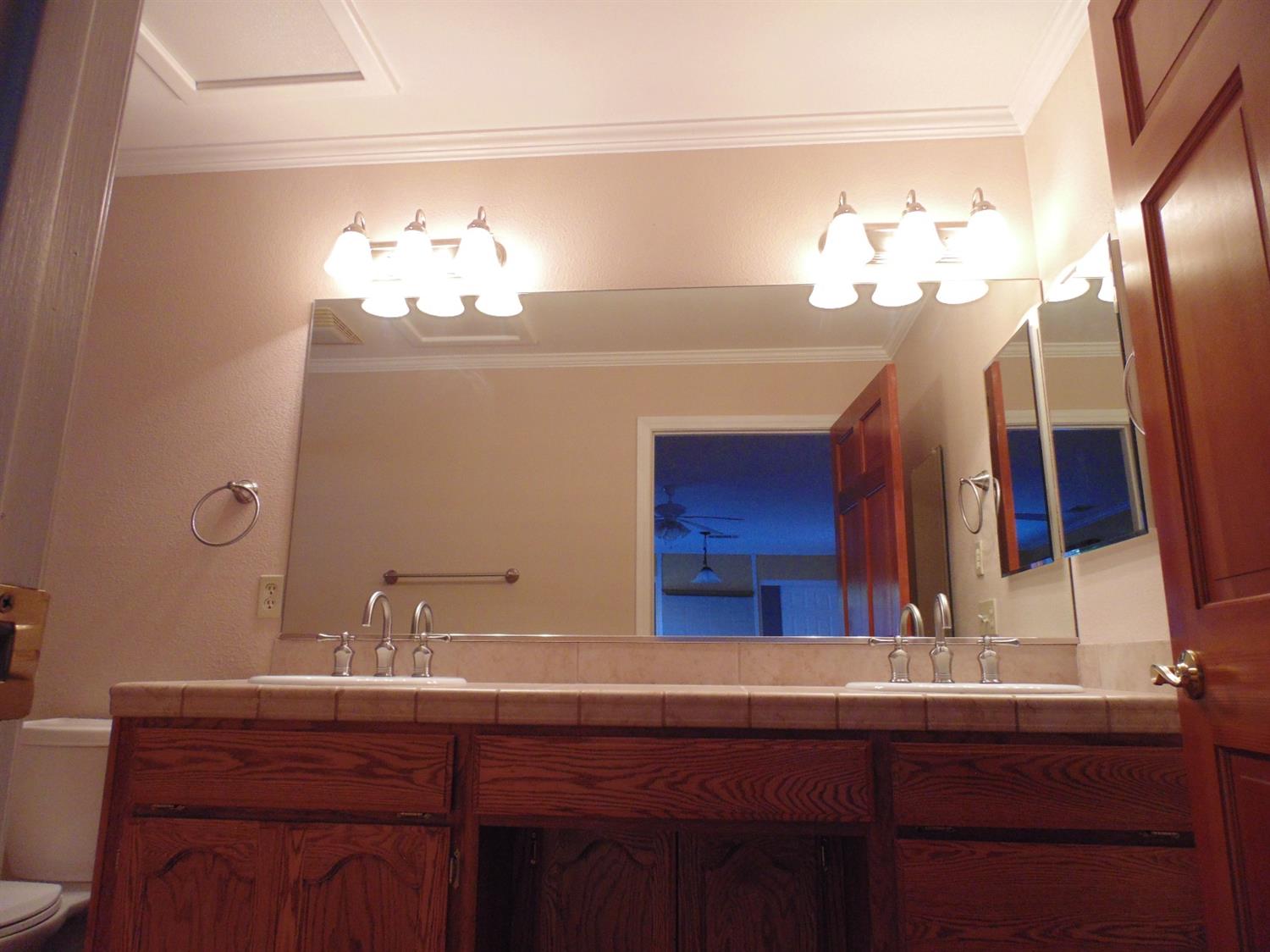 11765 Kiowa Rd, Apple Valley, CA 92308 photo 21