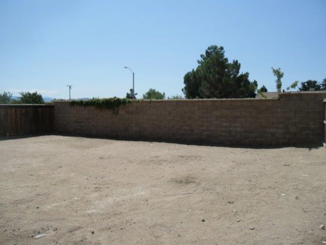 14041 Katelyn St, Hesperia, CA 92345 photo 3