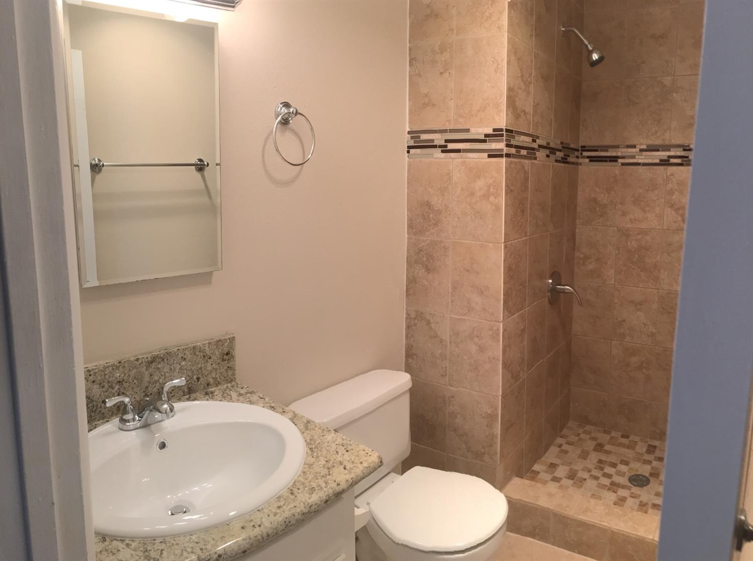 10328 Hawthorne Ave, Hesperia, CA 92345 photo 13
