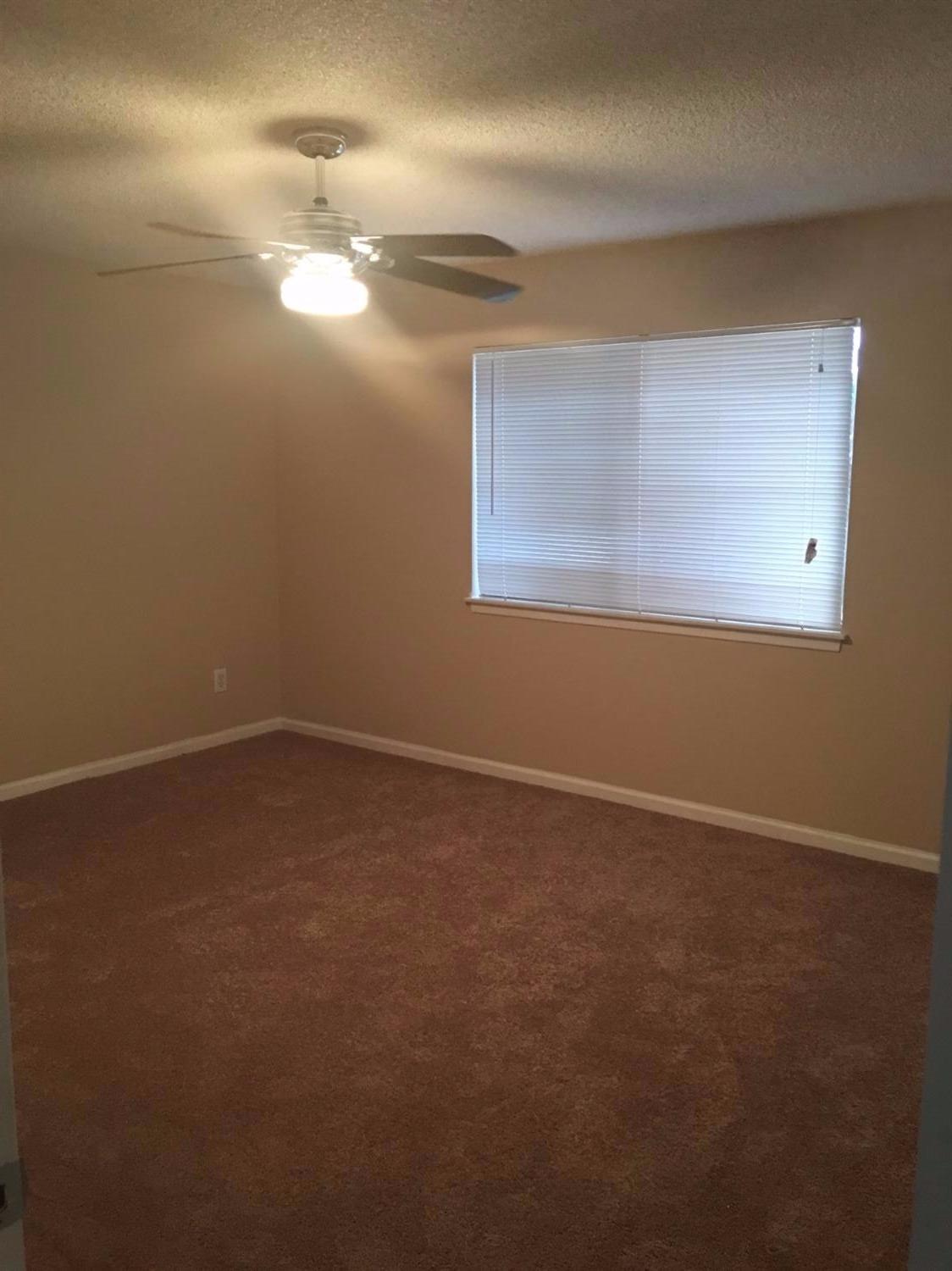 10328 Hawthorne Ave, Hesperia, CA 92345 photo 8