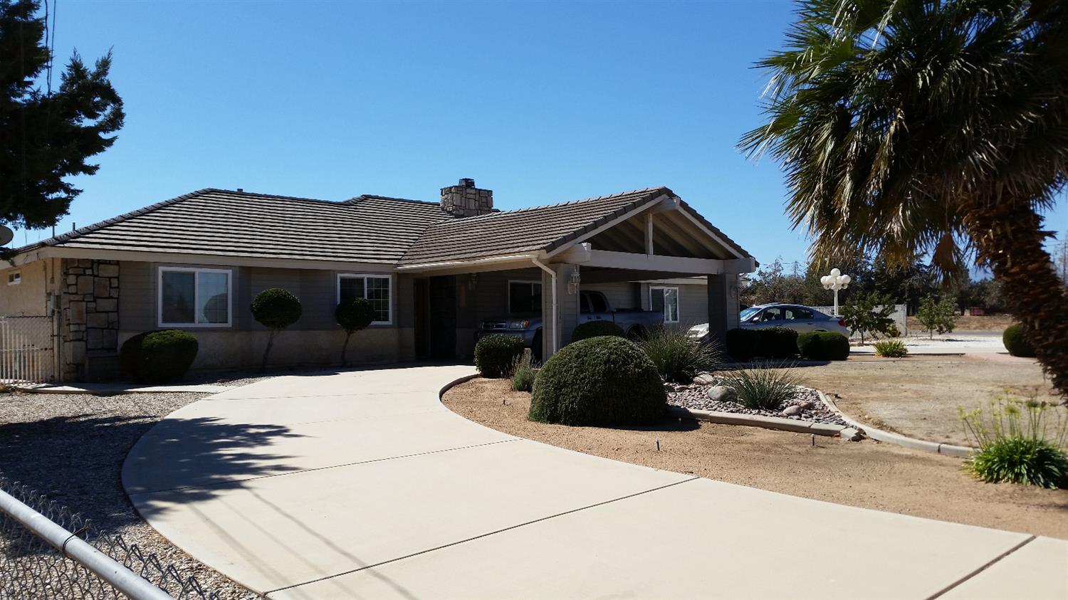 15533 Cactus St, Hesperia, CA 92345 photo 1