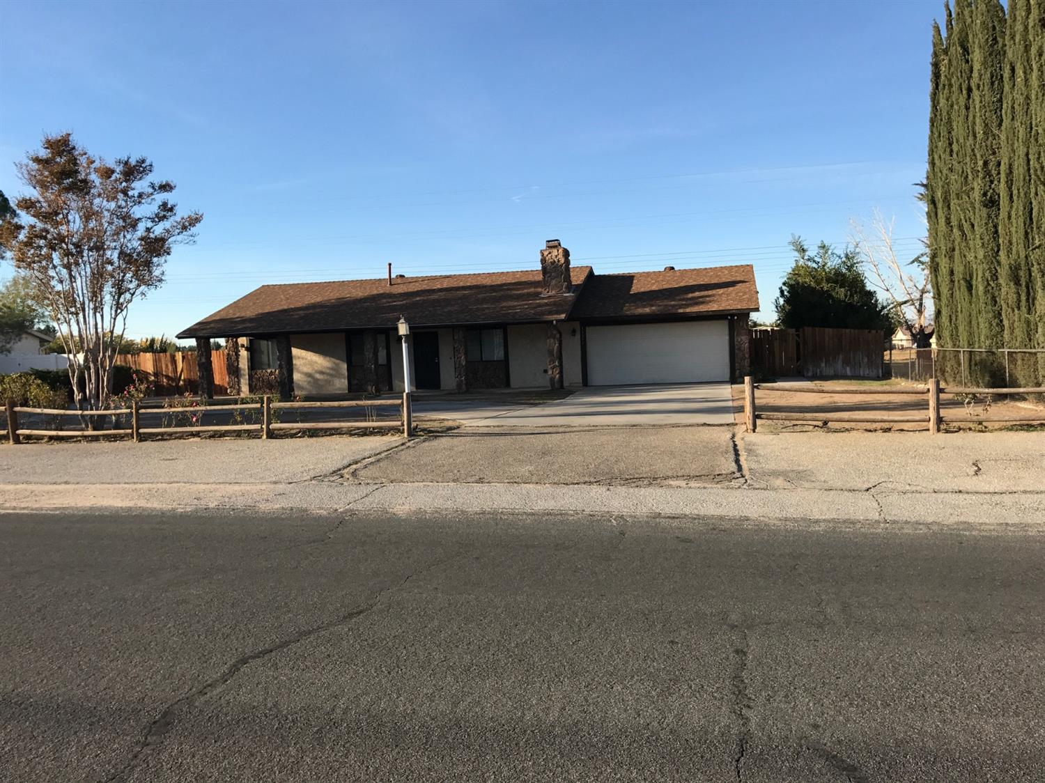 17702 Seaforth St, Hesperia, CA 92345 photo 1