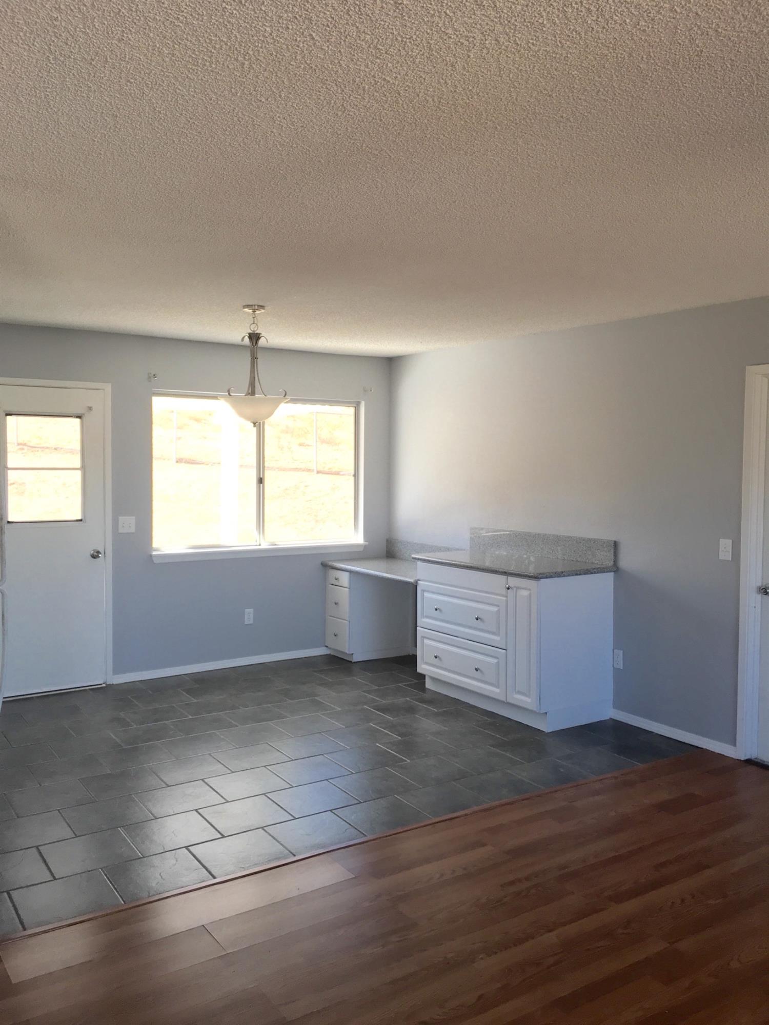 18635 Yucca St, Hesperia, CA 92345 photo 7