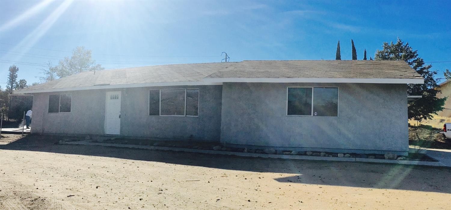 18635 Yucca St, Hesperia, CA 92345 photo 1