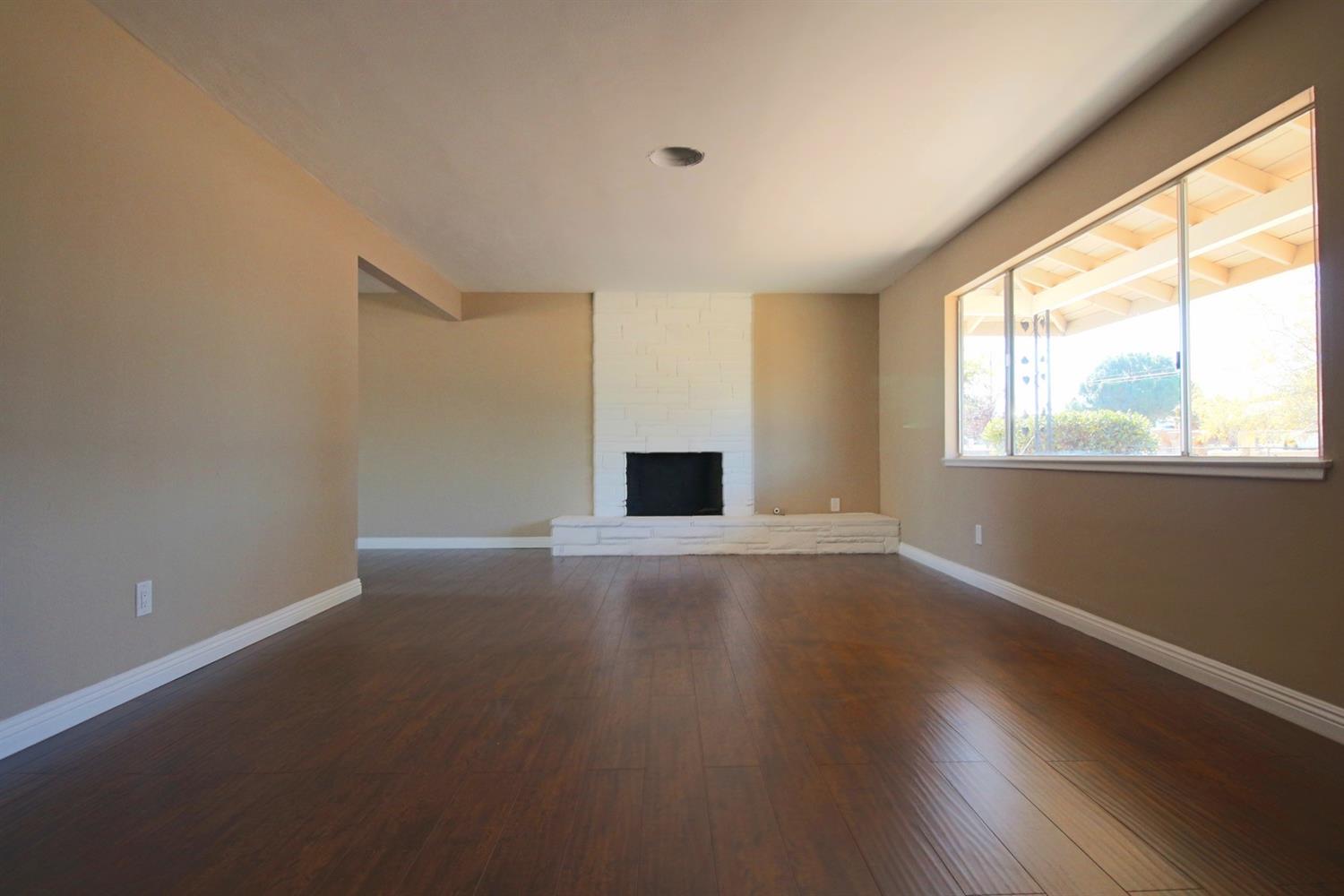 10371 Cottonwood Ave, Hesperia, CA 92345 photo 5