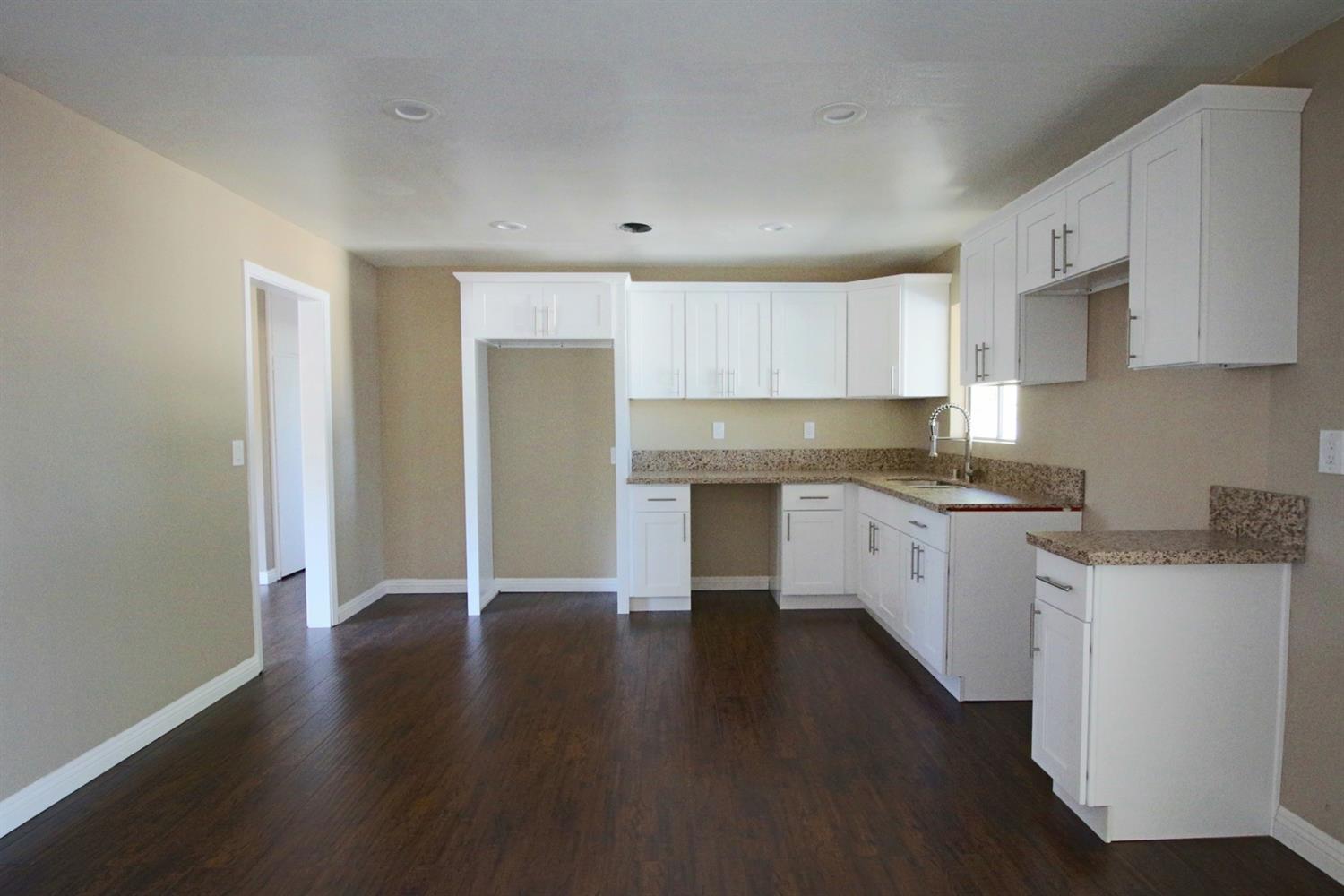 10371 Cottonwood Ave, Hesperia, CA 92345 photo 9