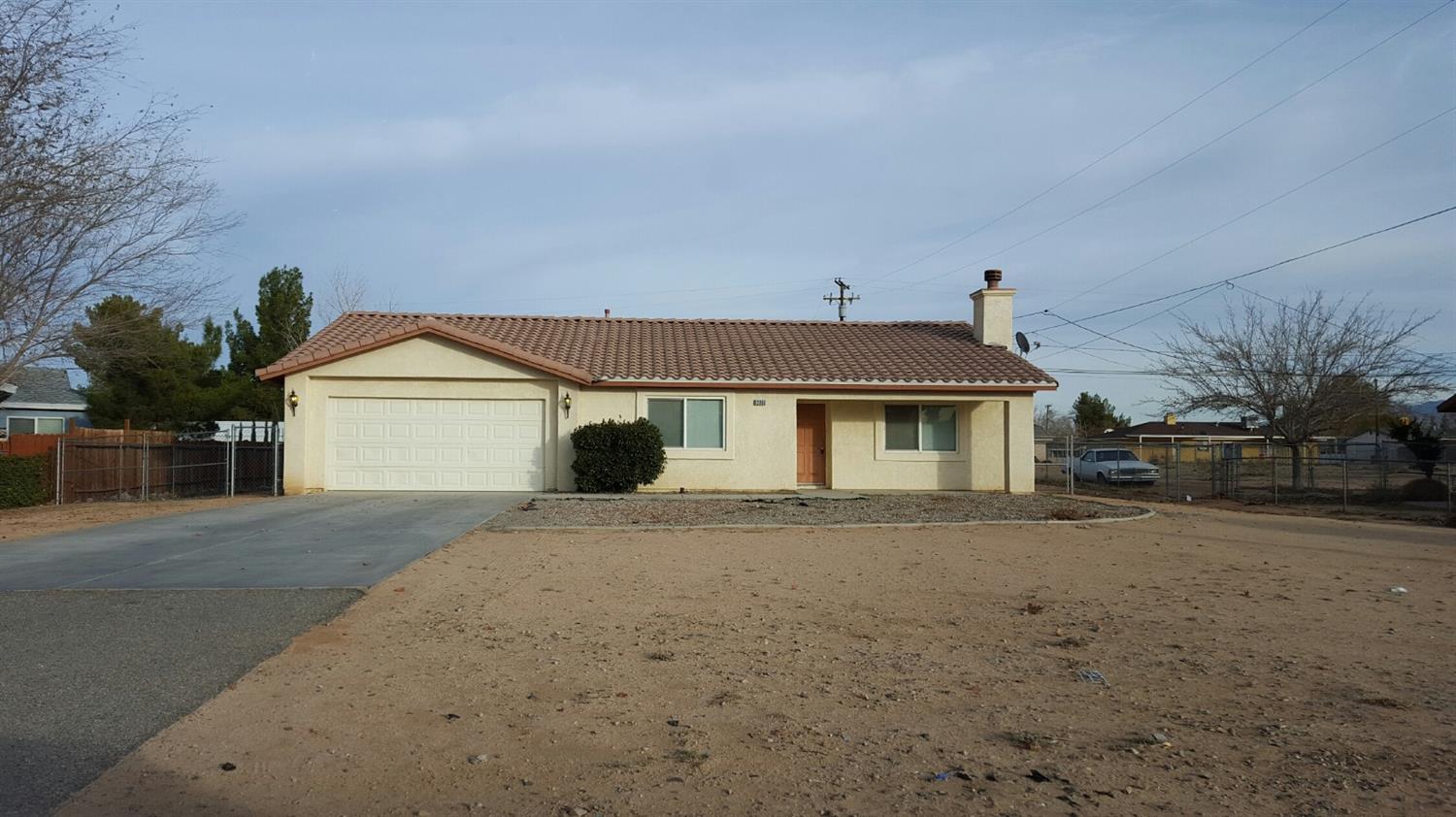 12861 Tamiani Rd, Apple Valley, CA 92308 photo 1