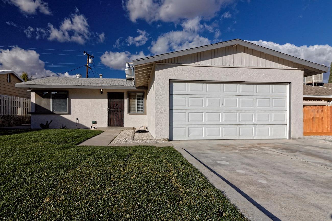 1821 Calico Dr, Barstow, CA 92311 photo 2