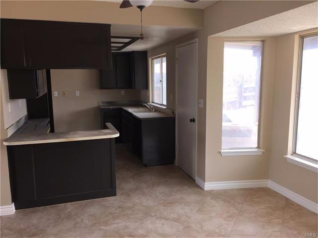 22391 Isatis Ave, Apple Valley, CA 92307 photo 3