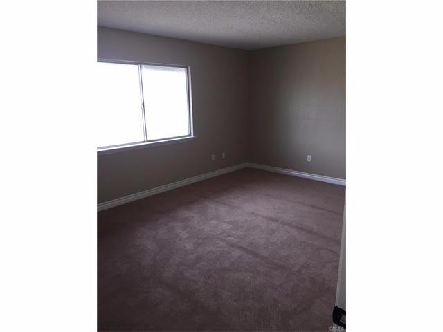 22391 Isatis Ave, Apple Valley, CA 92307 photo 8