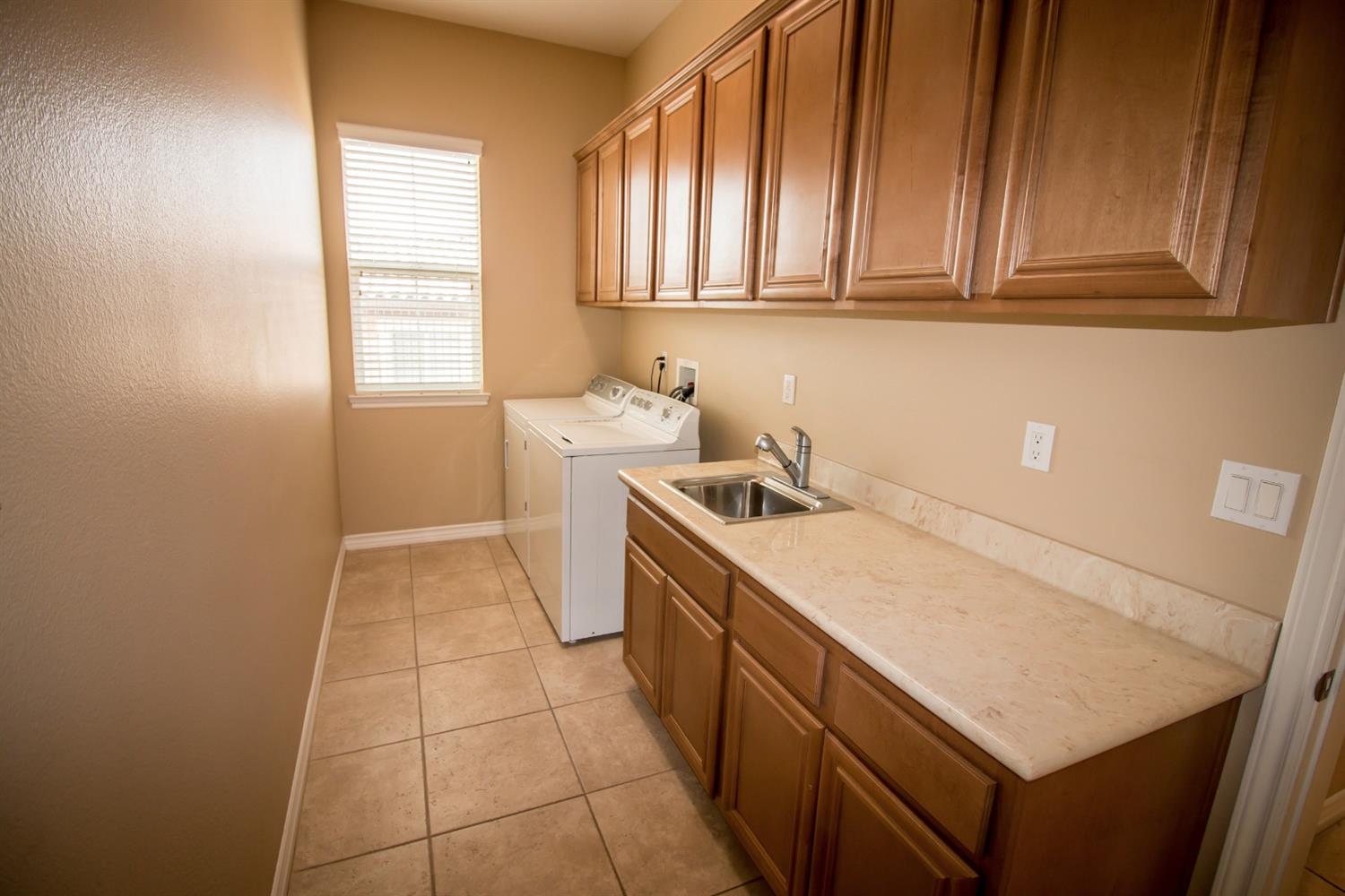 19538 Chuparosa Rd, Apple Valley, CA 92307 photo 7