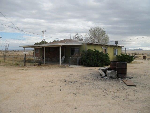 36558 Valley Wells Rd, Hinkley, CA 92347 photo 3