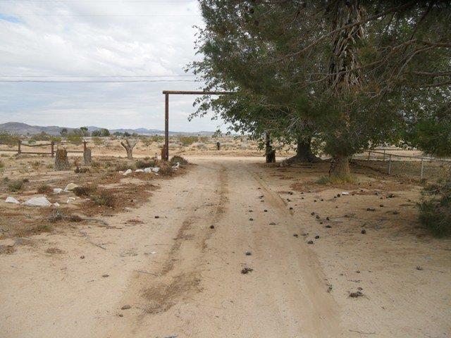 36558 Valley Wells Rd, Hinkley, CA 92347 photo 7