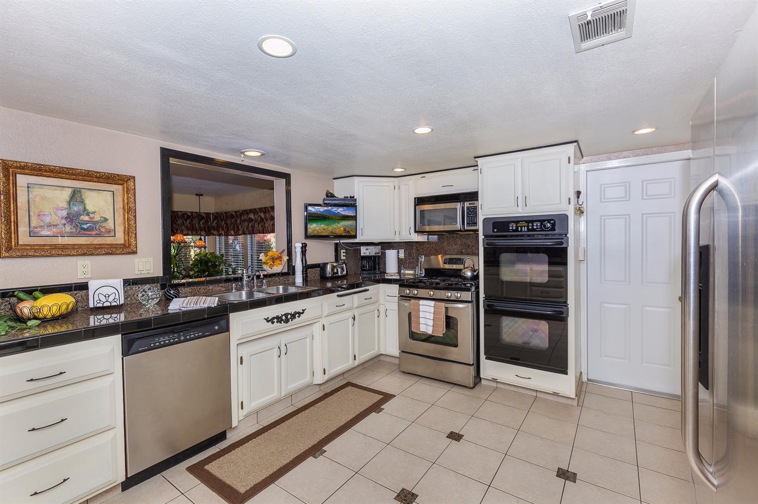 Undisclosed, Hesperia, CA 92345 photo 15