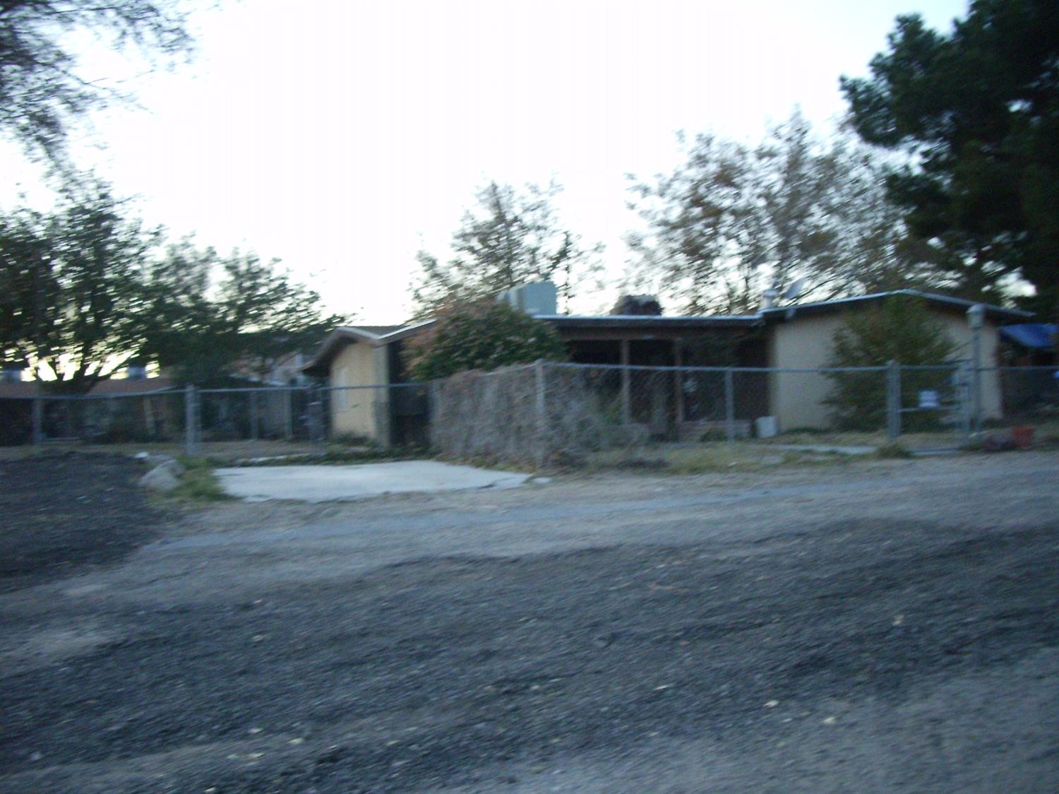 36460 Vernon Dr, Barstow, CA 92311 photo 1