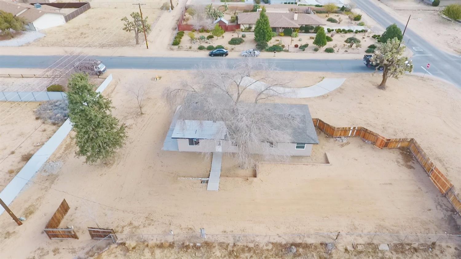 12890 Iroquois Rd, Apple Valley, CA 92308 photo 3