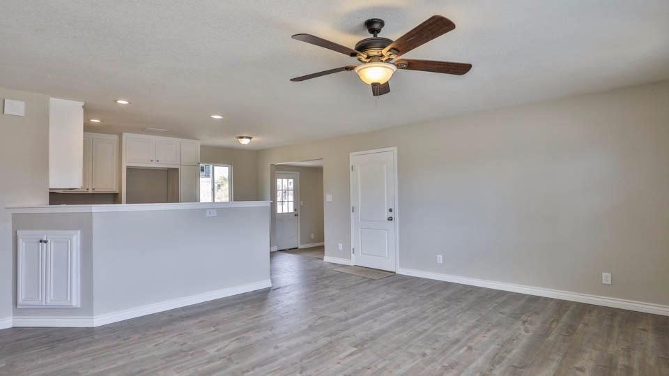 12890 Iroquois Rd, Apple Valley, CA 92308 photo 17