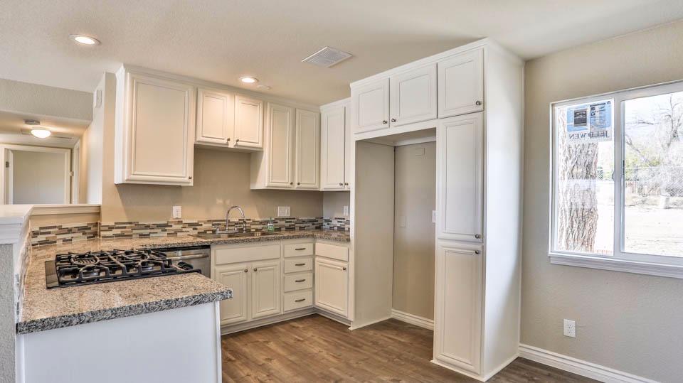12890 Iroquois Rd, Apple Valley, CA 92308 photo 13