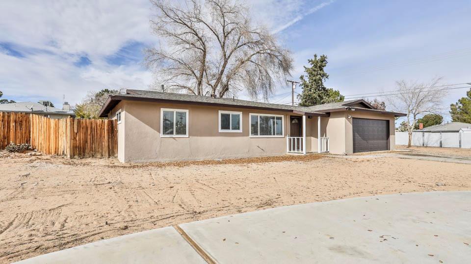 12890 Iroquois Rd, Apple Valley, CA 92308 photo 8