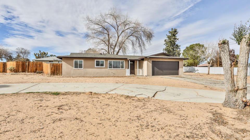 12890 Iroquois Rd, Apple Valley, CA 92308 photo 9